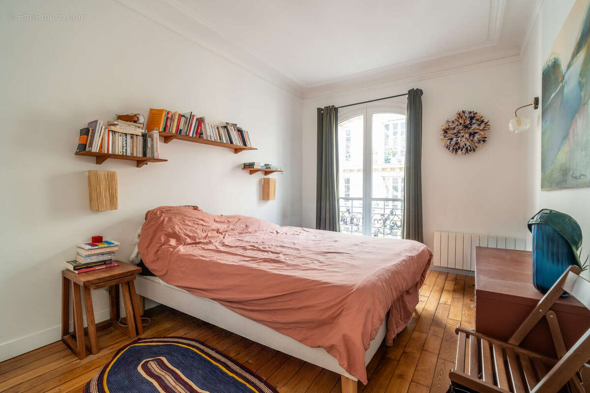 Appartement à PARIS-18E