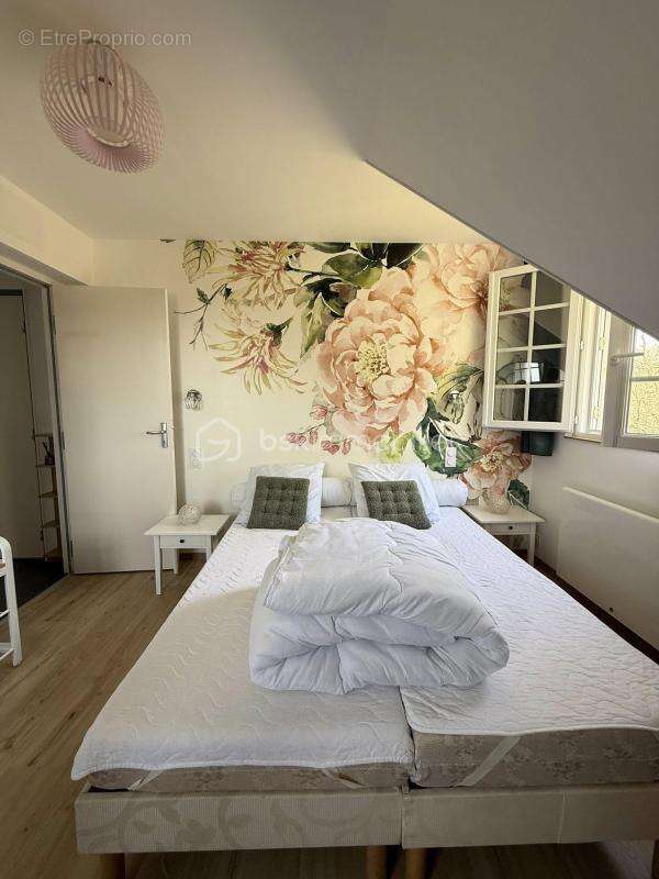 Appartement à MAGNY-LE-DESERT