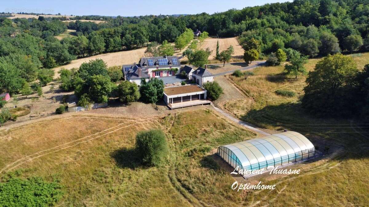 Propriété 30 pièces 980 m² sur 26 hectares de bois et pairies - photo 5