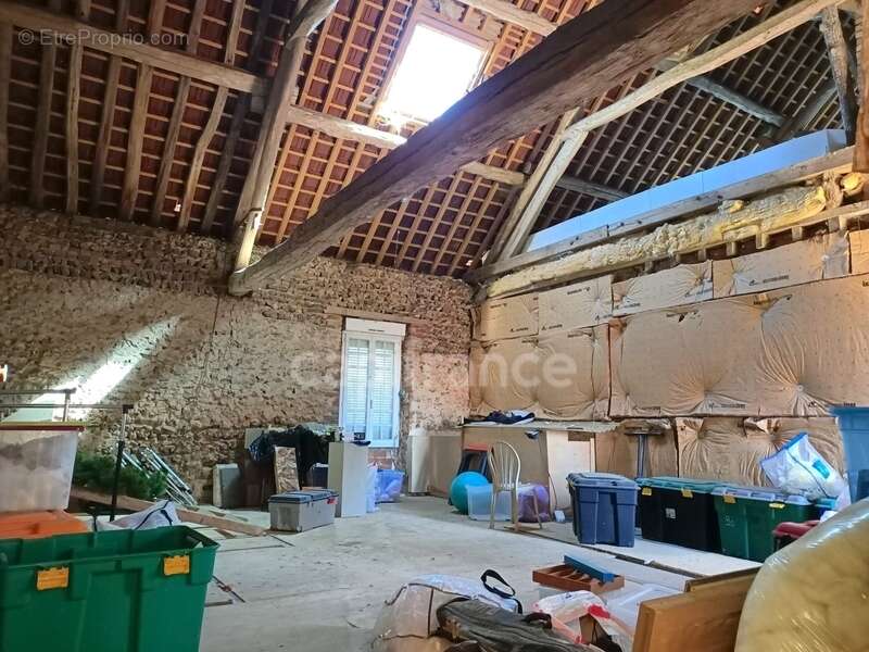 Maison à VILLECHETIVE