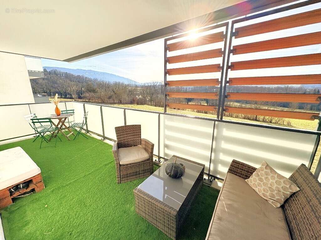 Appartement à SEYNOD