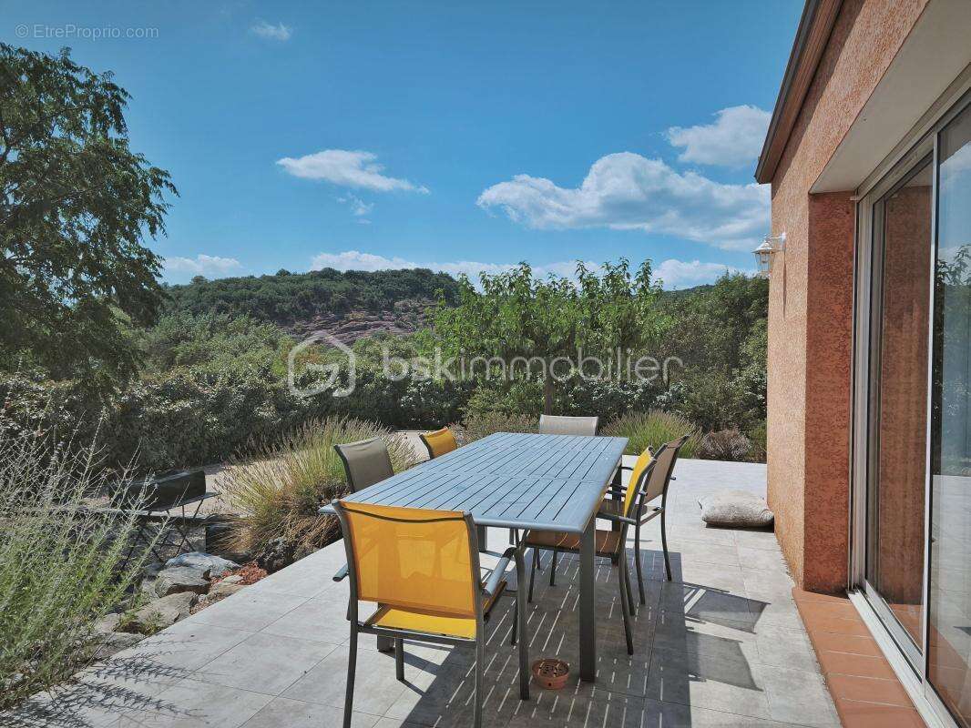 Maison contemporaine de plain-pied – 105 m² – 4 chambres – Piscine – Terrain de 875 m² - photo 10