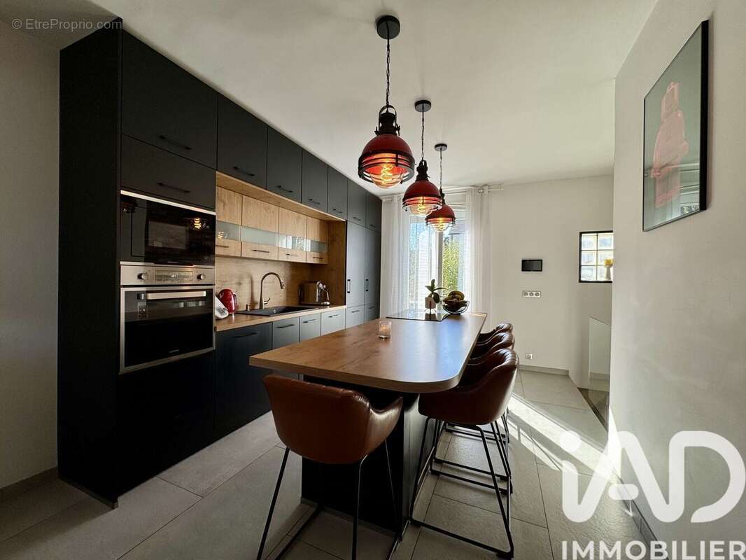 Photo 3 - Maison à MONTIGNY-LES-CORMEILLES