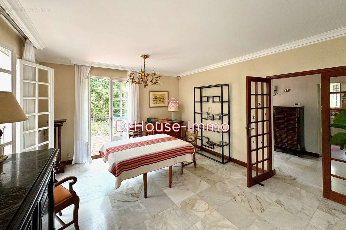 Maison à VILLEMOUSTAUSSOU