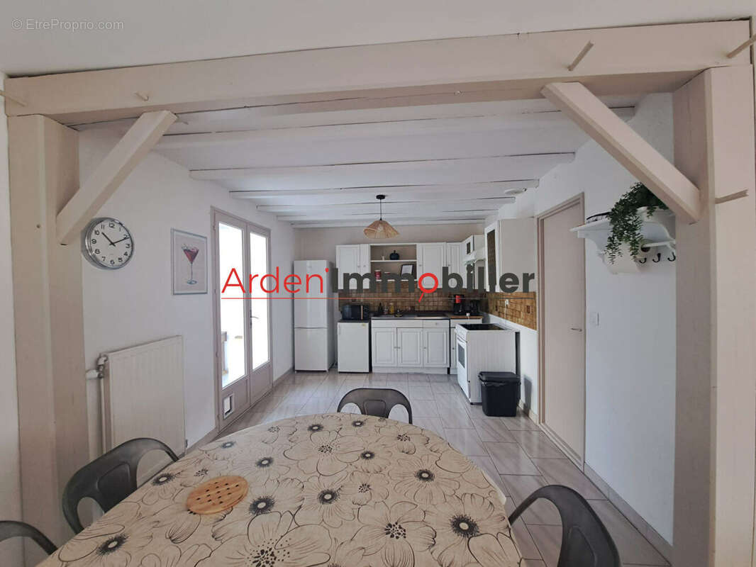 Maison à vendre à Rethel - 3 chambres, 110.85 m², terrain 447 m² - photo 3