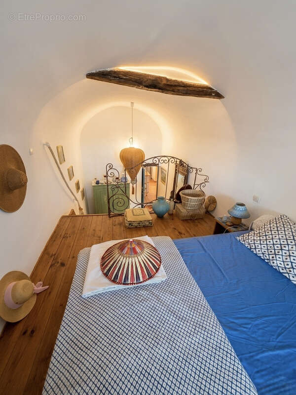 Appartement à BERRE-LES-ALPES