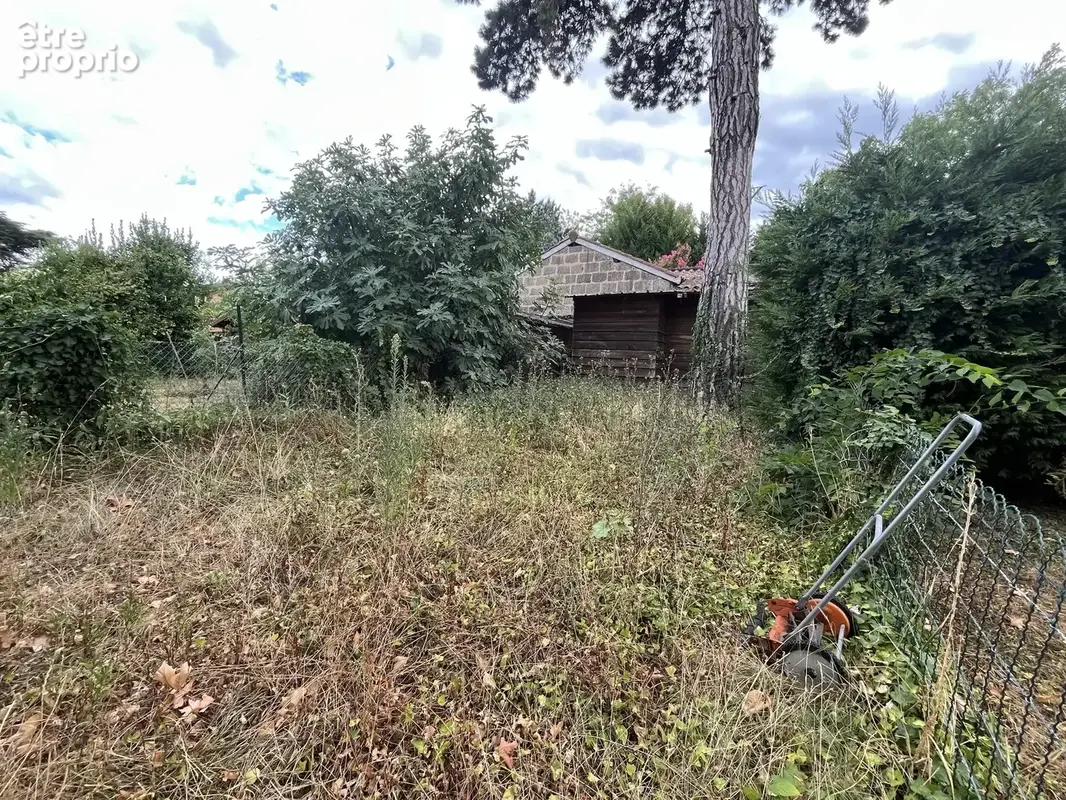 Studio au dernier étage avec vue dégagée et jardin privatif   Centre de Caluire - photo 5