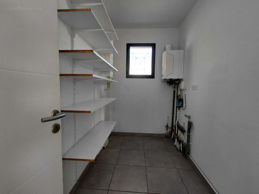 PMR Plain-pied récent 3 chambres au centre de Chancelade - photo 9
