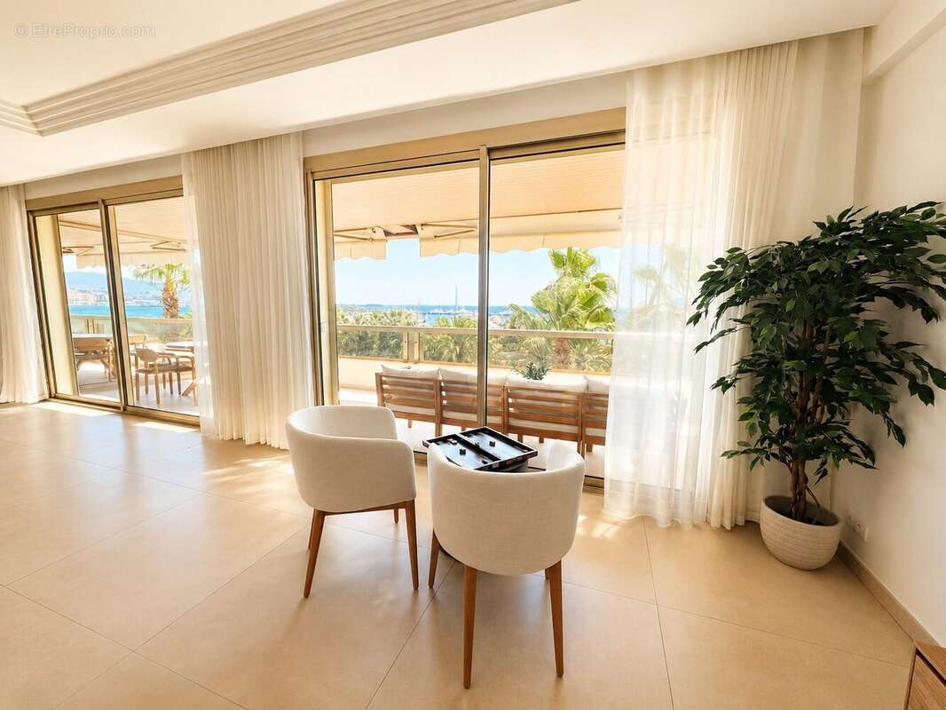 Appartement 90 m² à Cannes  - photo 2