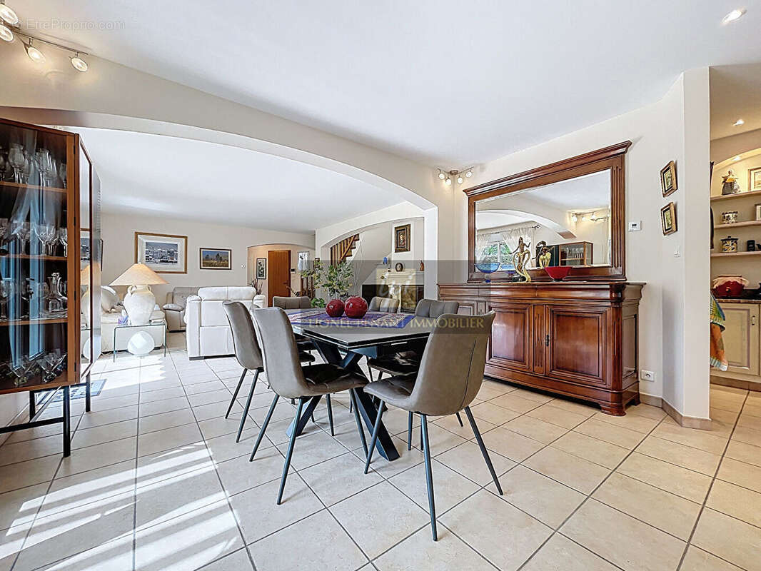 Maison à MALEMORT-DU-COMTAT