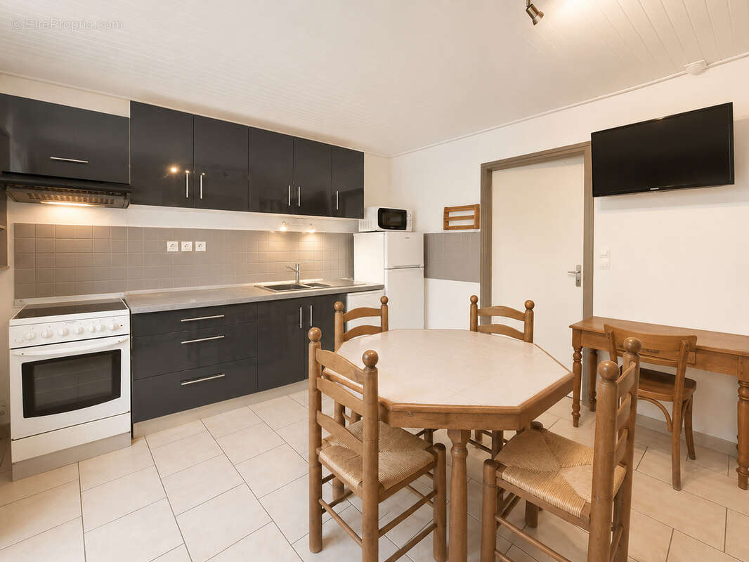 Appartement 2 pieces 35m2 au centre Brides-les-Bains - photo 2