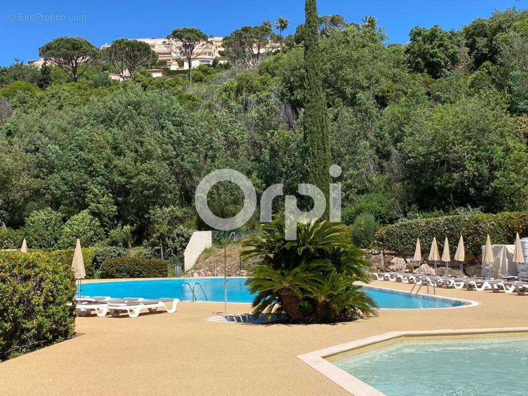 Appartement à MANDELIEU-LA-NAPOULE