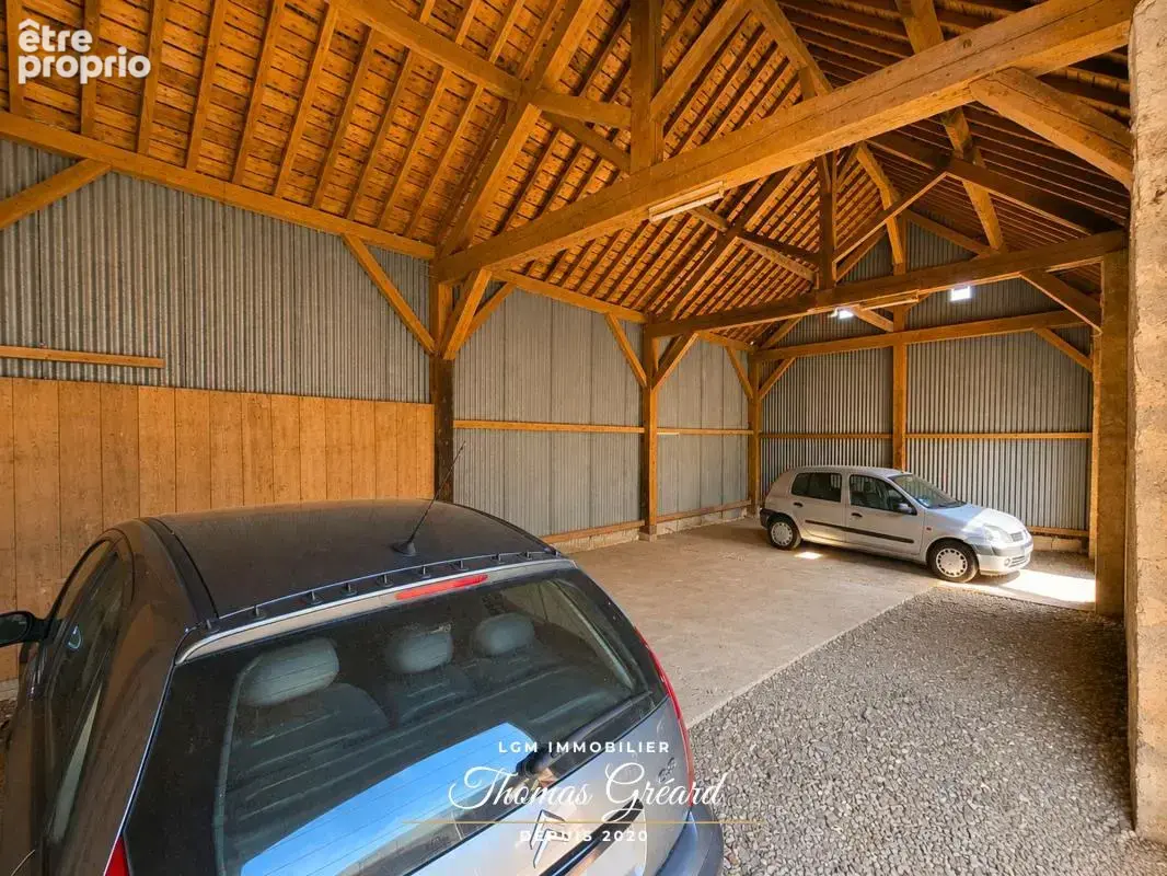 Local commercial avec habitation à Saint-Denis-Les-Ponts, 200m2 avec grange et jardin - photo 12