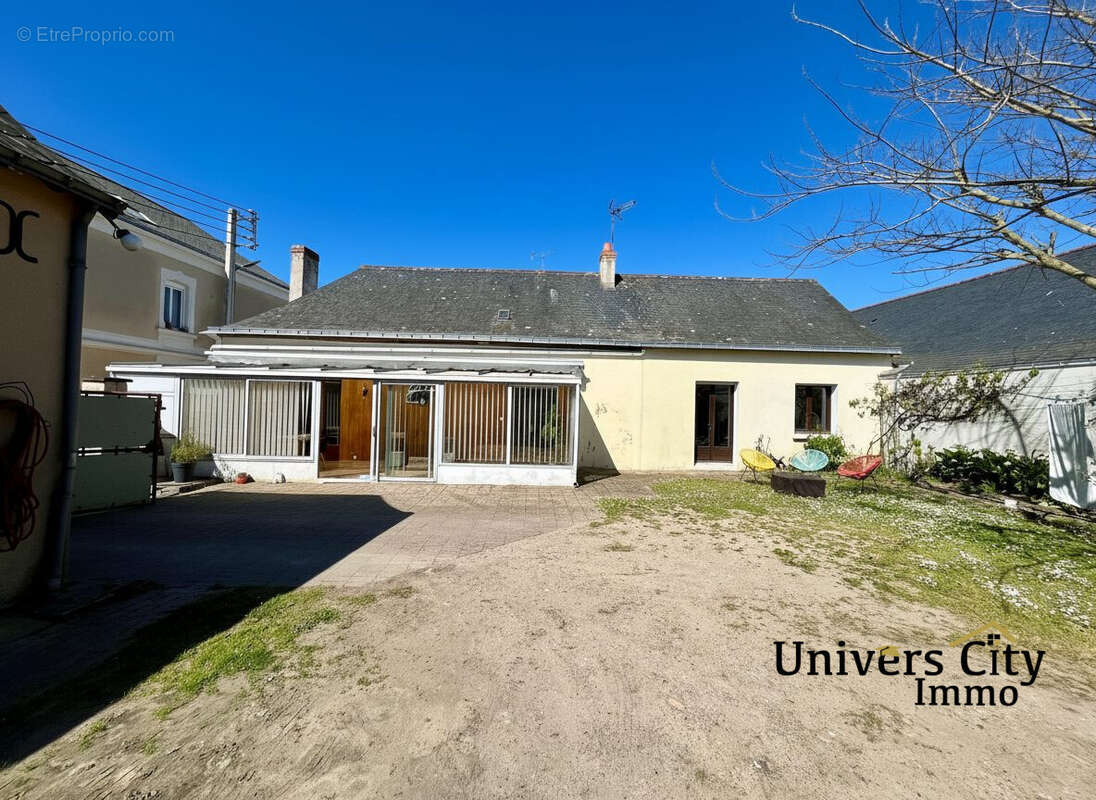 Maison à ETRICHE