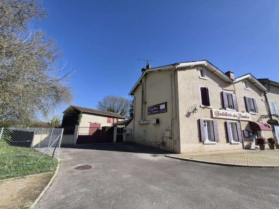 Commerce 1 m² à Bouligneux  - photo 2