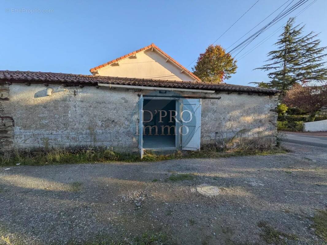 Maison à HAUTE-GOULAINE