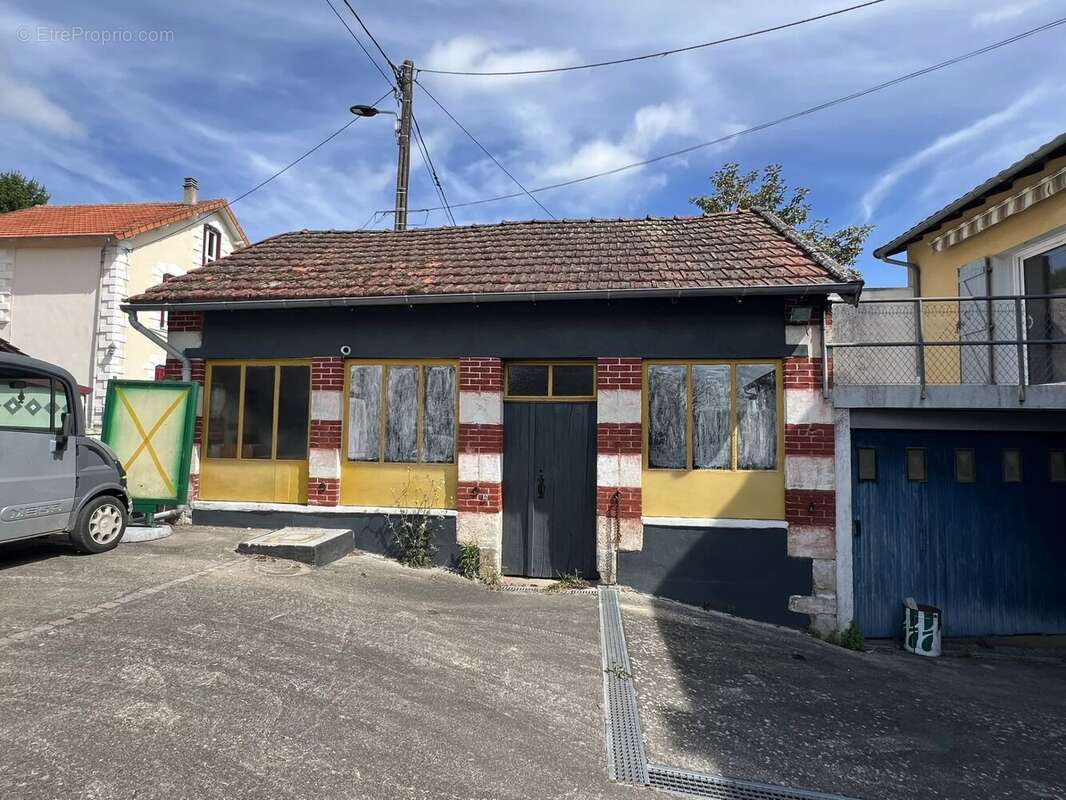 Maison à SAINT-SAUD-LACOUSSIERE