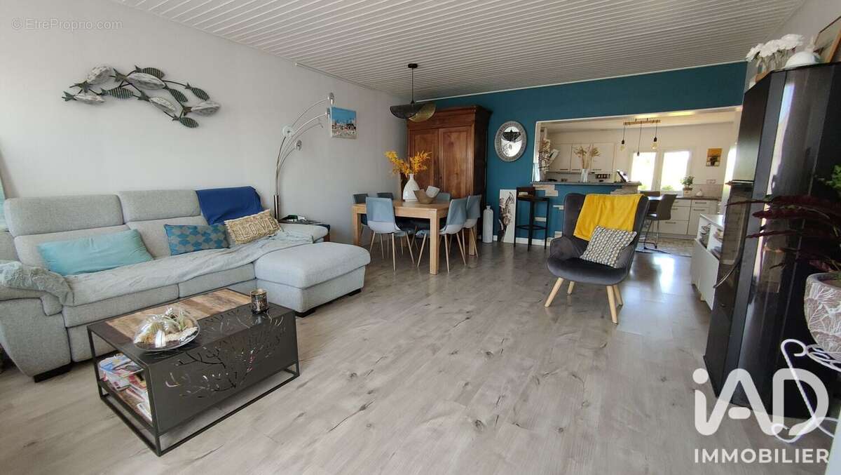 Maison 186 m² à Grosbreuil  - photo 3