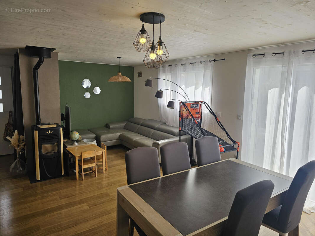 Maison mitoyenne à Etalans - photo 5