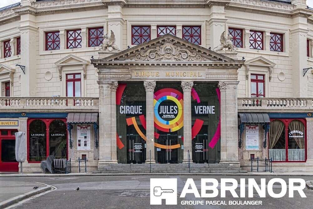 EN EXCLUSIVITÉ – Maison bourgeoise à rénover de 181 m² avec jardin – 5 chambres – Hyper-centre d'Amiens - photo 3