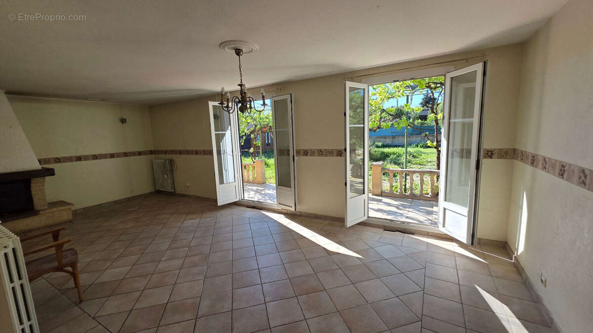 Maison à LES ANGLES