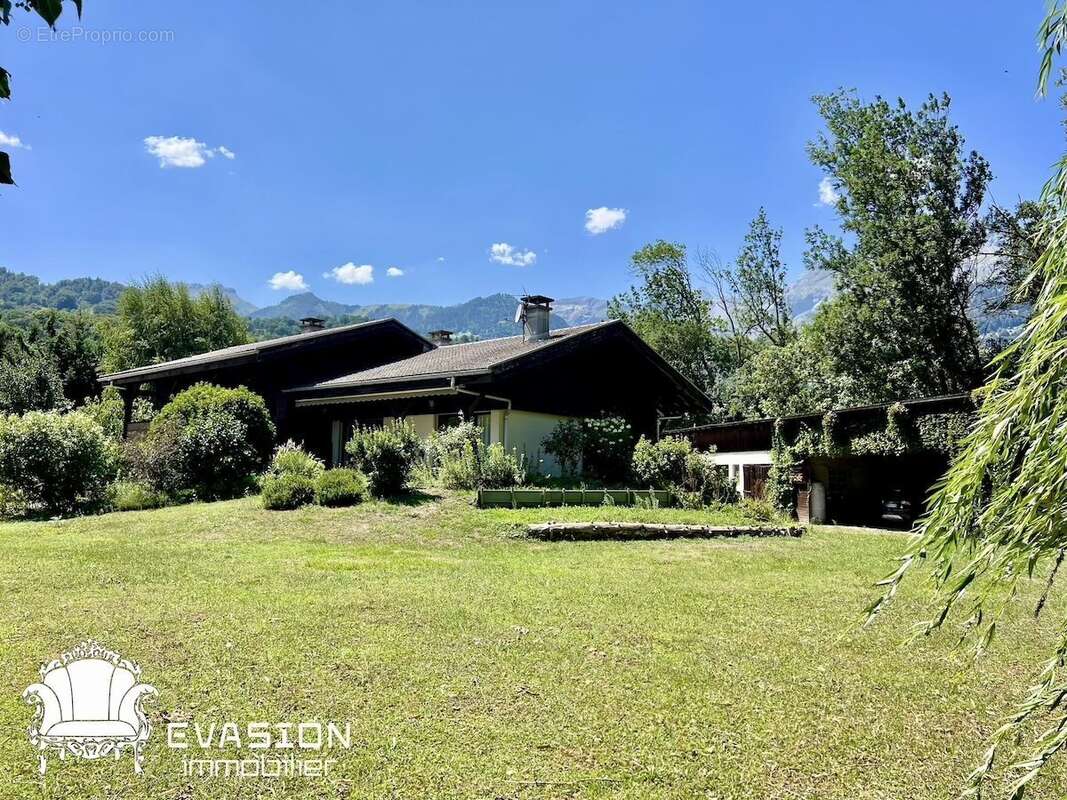 Maison 250 m² à Sallanches  - photo 3
