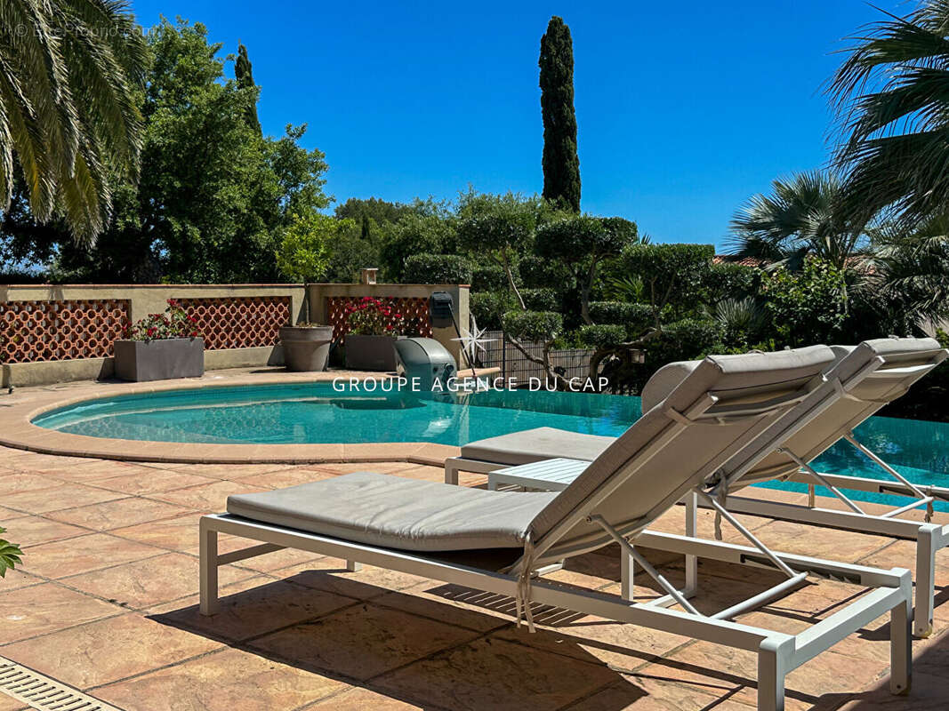 Maison à LES ISSAMBRES