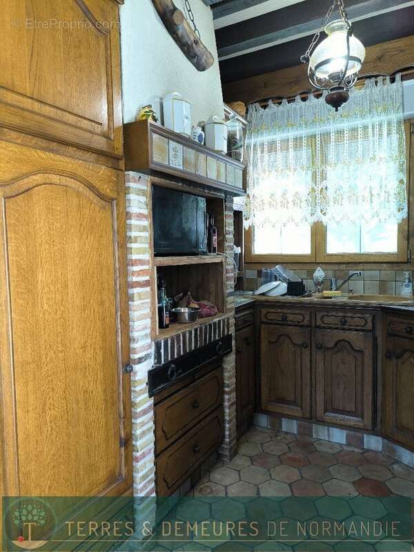 A 5 minutes de beuzeville (27210), magnifique propriete normande avec dependances, piscine interieur et parc de 1.6 hectares. - photo 9