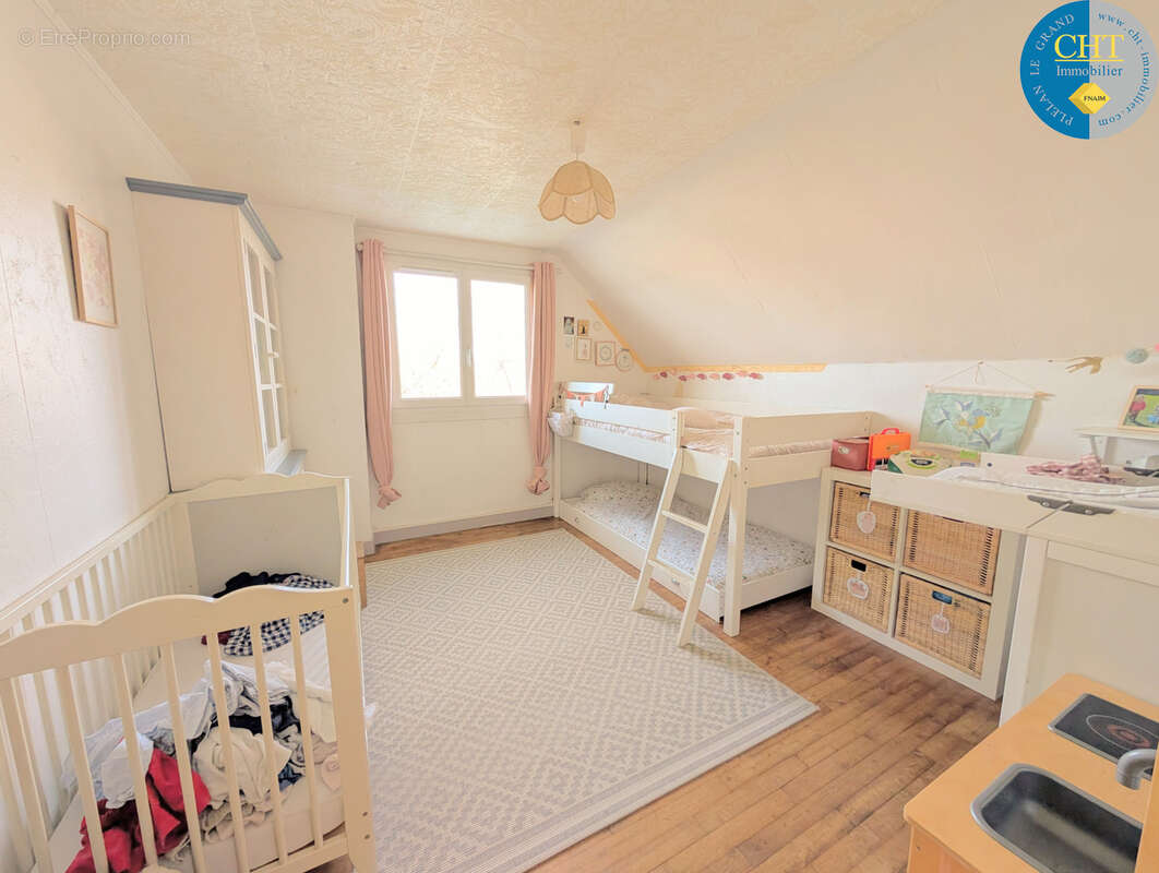 Grande maison familiale en hyper-centre   guer (56380) avec cht immobilier - photo 12