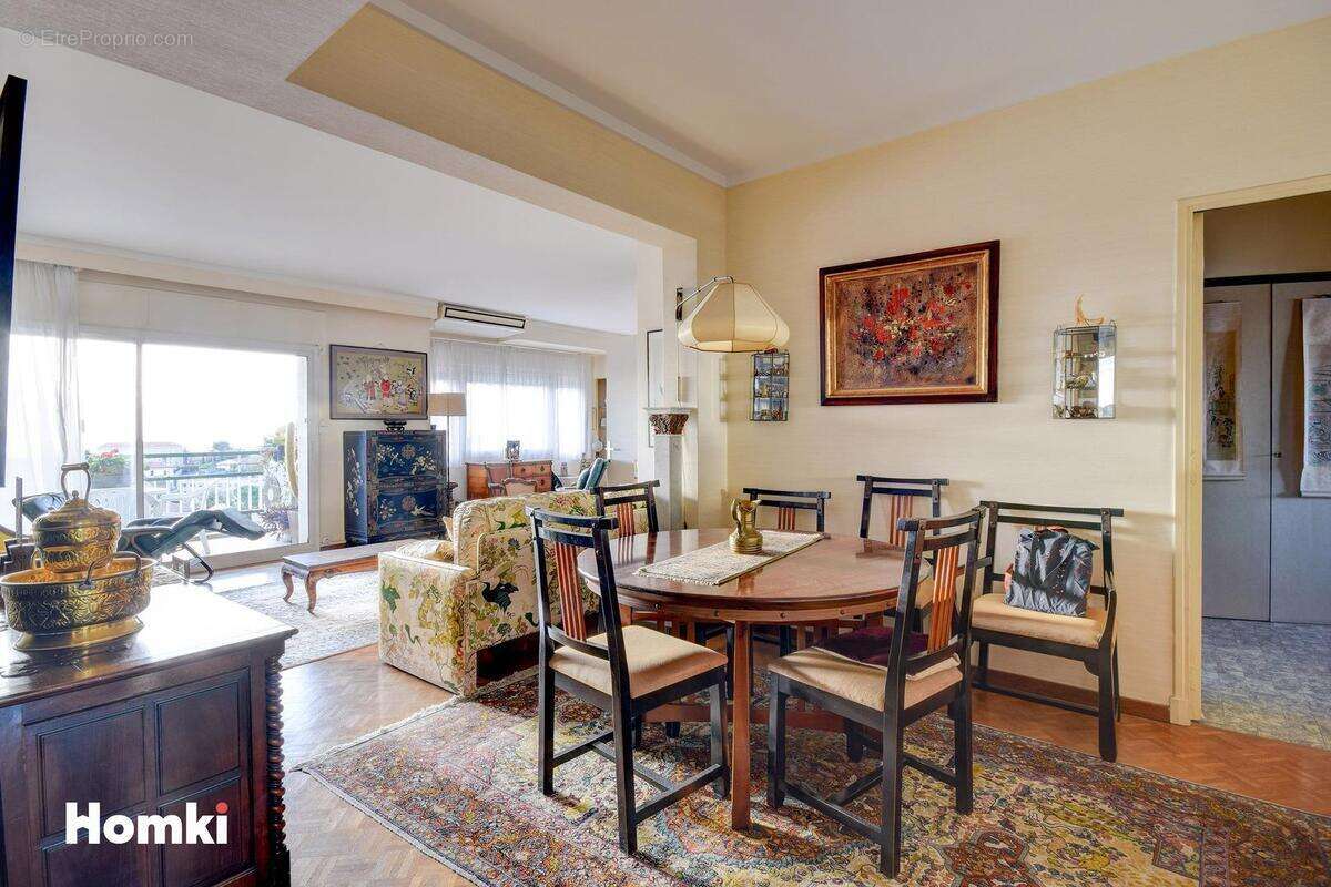 Appartement à MARSEILLE-8E