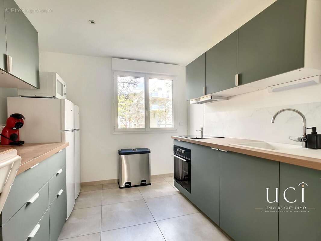 Appartement 86 m² à Reze  - photo 3