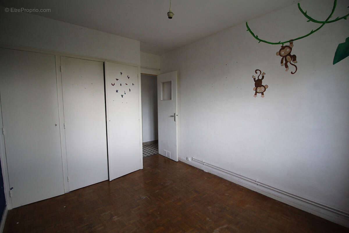 Appartement à VARENNES-VAUZELLES