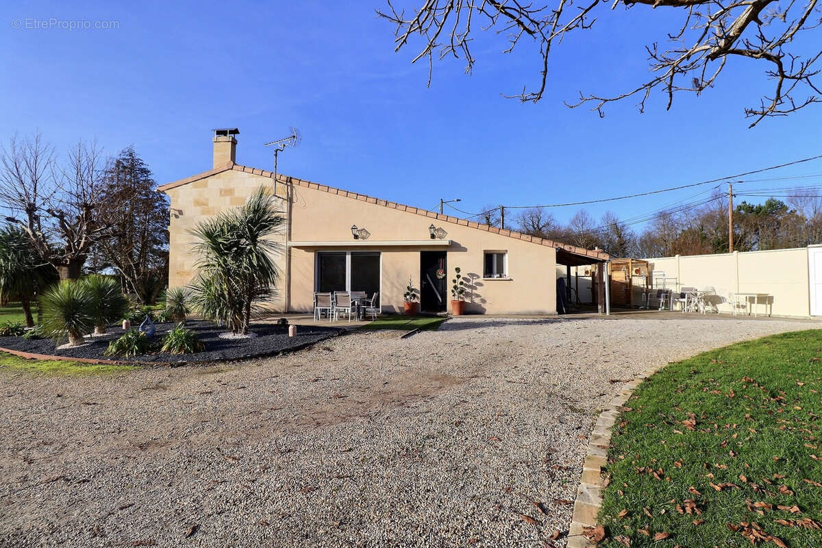 Maison à SAINT-ANDRE-DE-CUBZAC