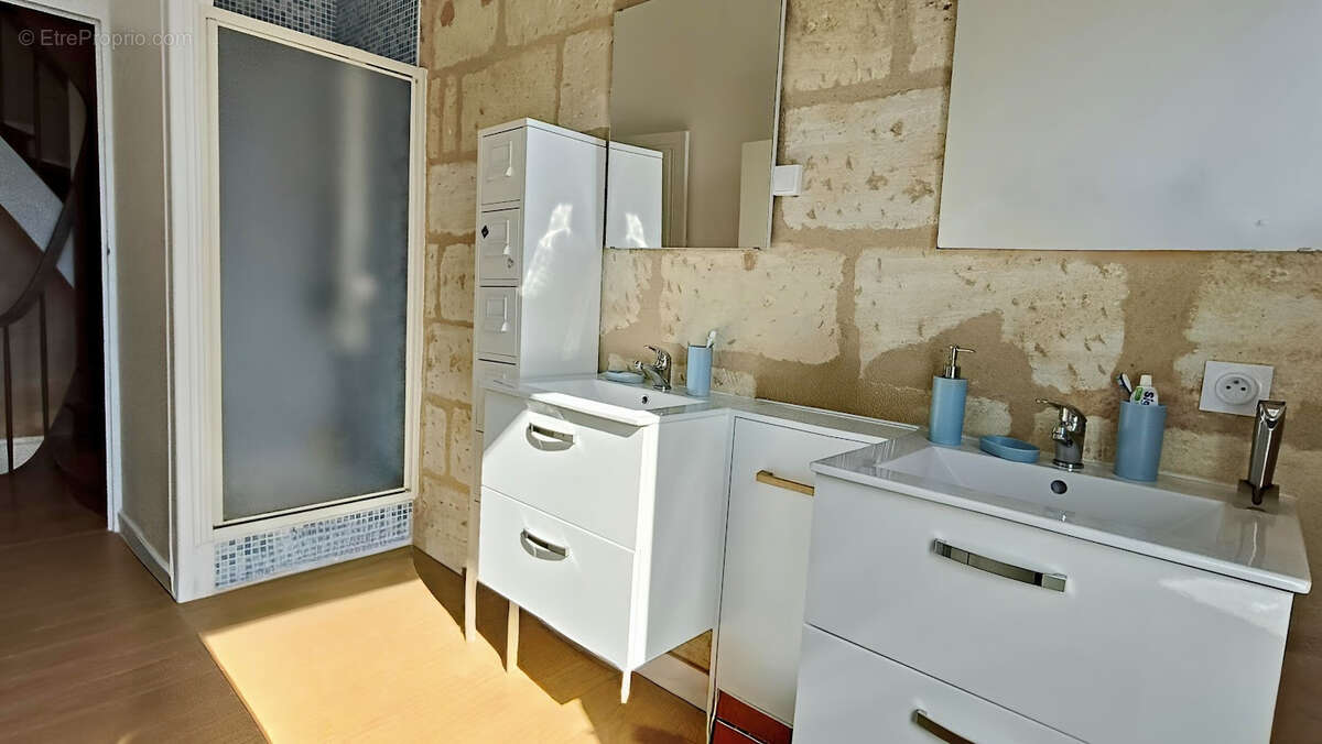 Maison à BAYON-SUR-GIRONDE