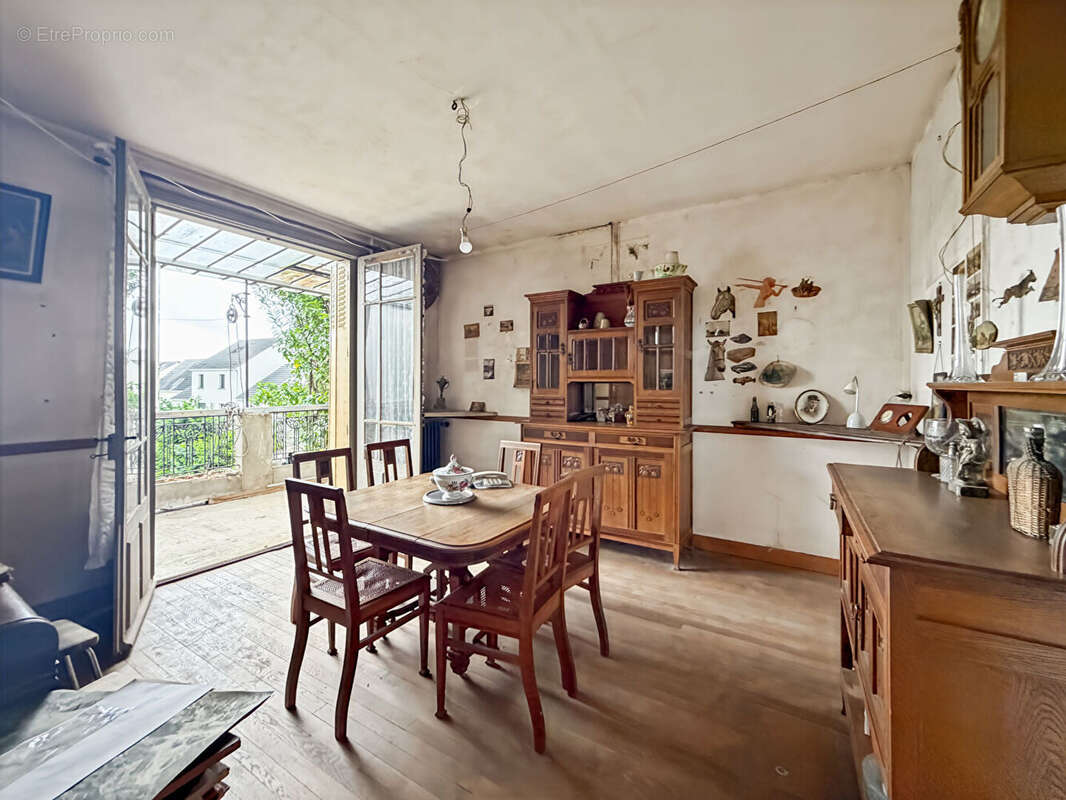 Maison à SAULX-LES-CHARTREUX