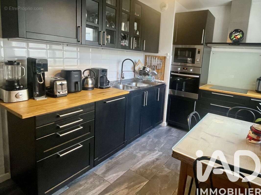 Photo 2 - Appartement à VILLEURBANNE