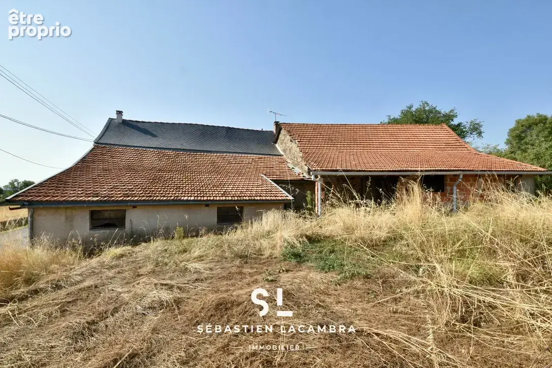 Jouqueviel   maison en pierre à rénover avec hangar et nombreuses dépendances - photo 6