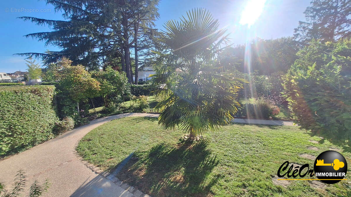 Maison à SAINT-USAGE