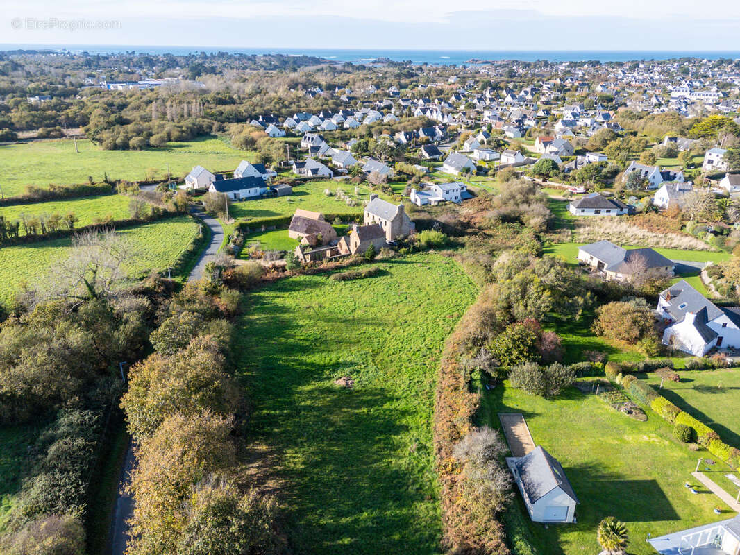 Terrain à TREGASTEL