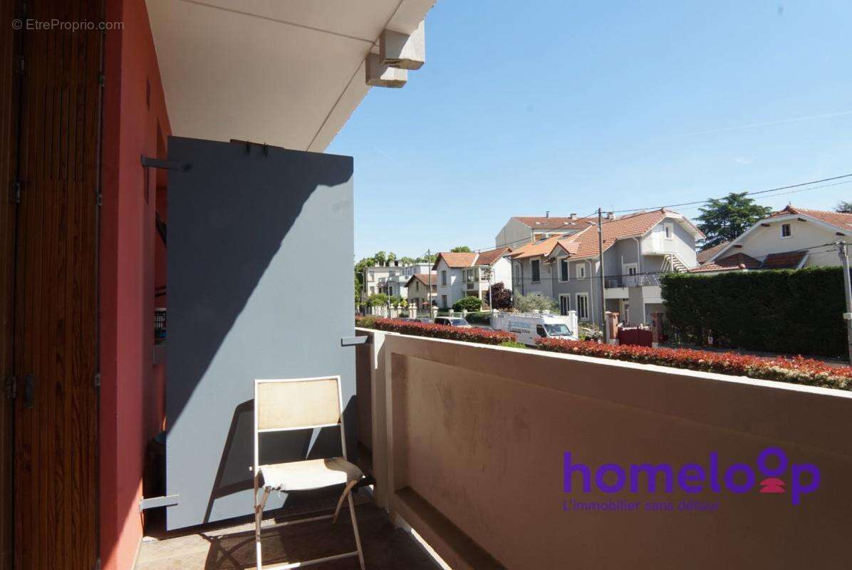 Appartement à BRON