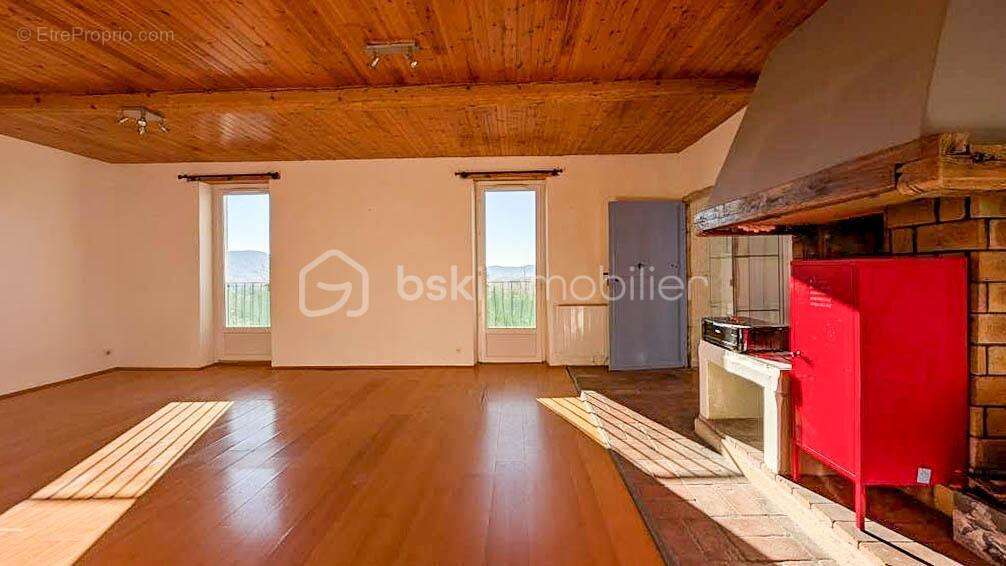 Appartement à LA BEGUDE-DE-MAZENC