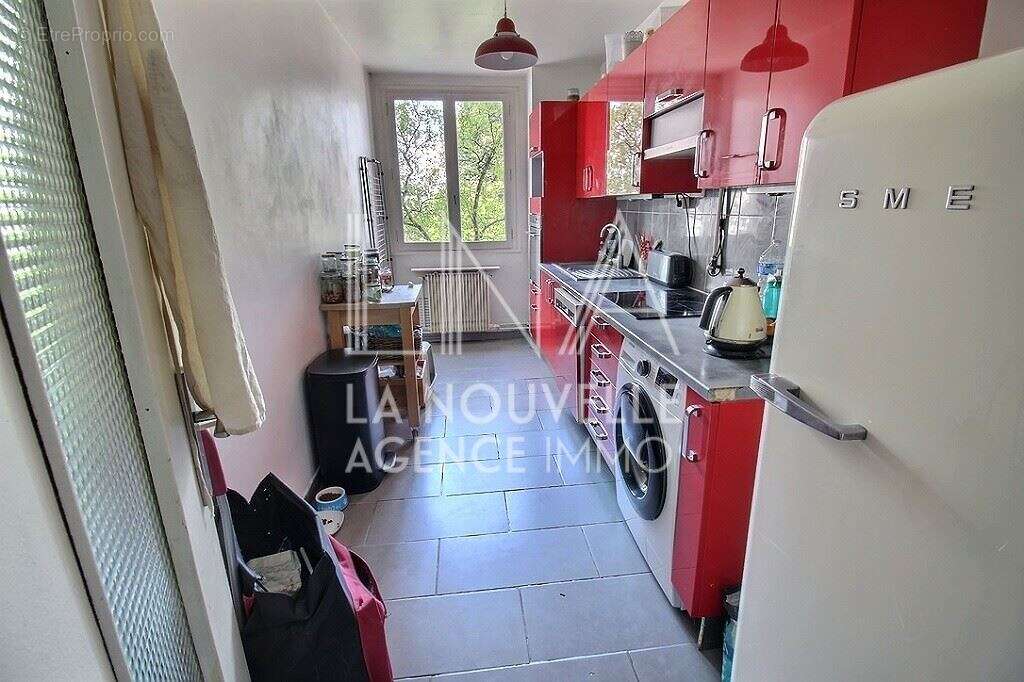 Appartement à LES LILAS