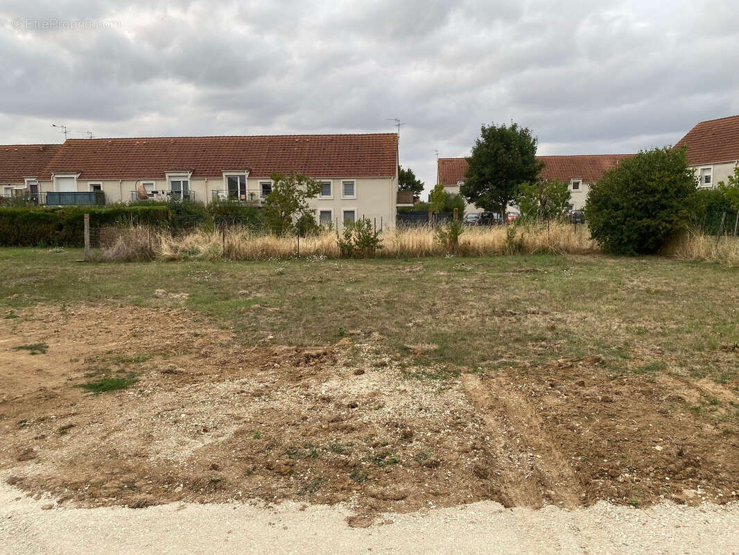 Terrain à VILLEBAROU