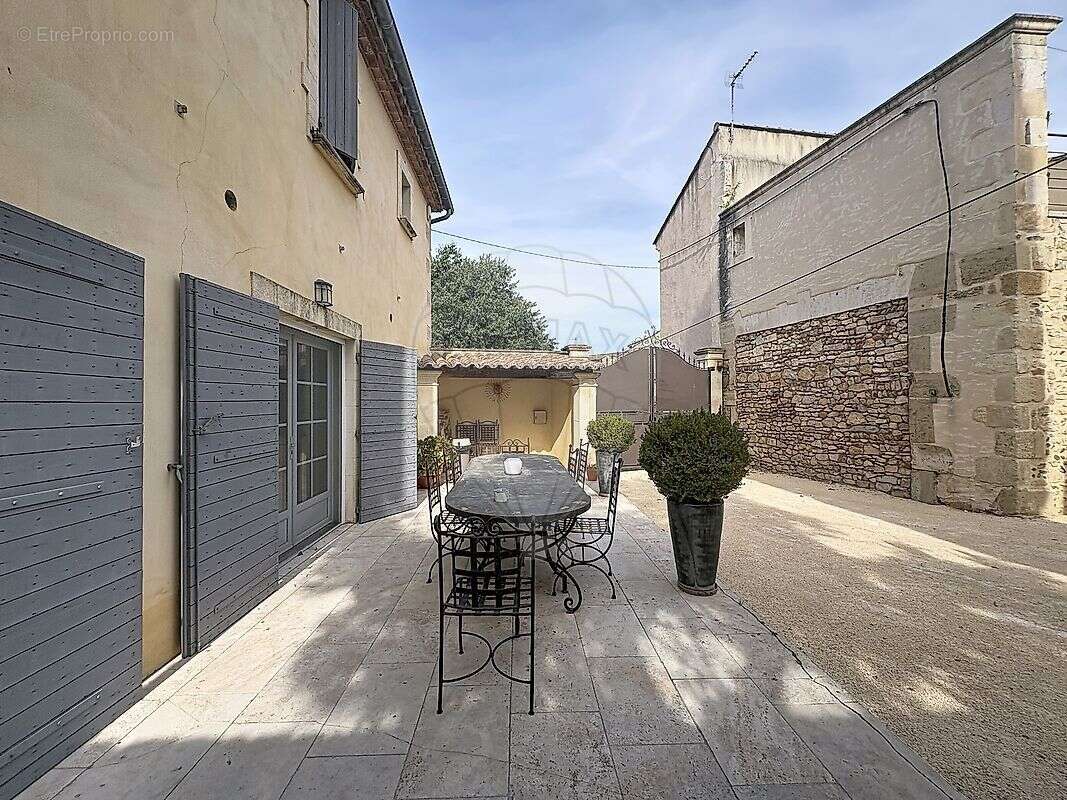 Maison à BOUILLARGUES