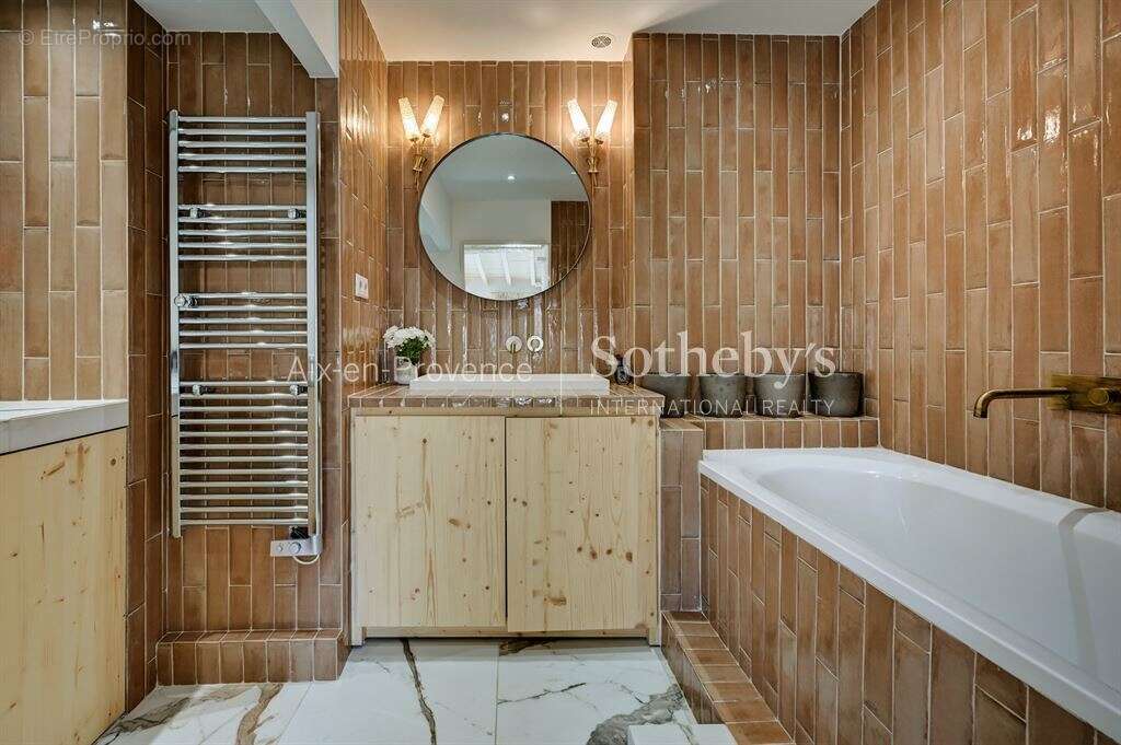 Appartement à AIX-EN-PROVENCE