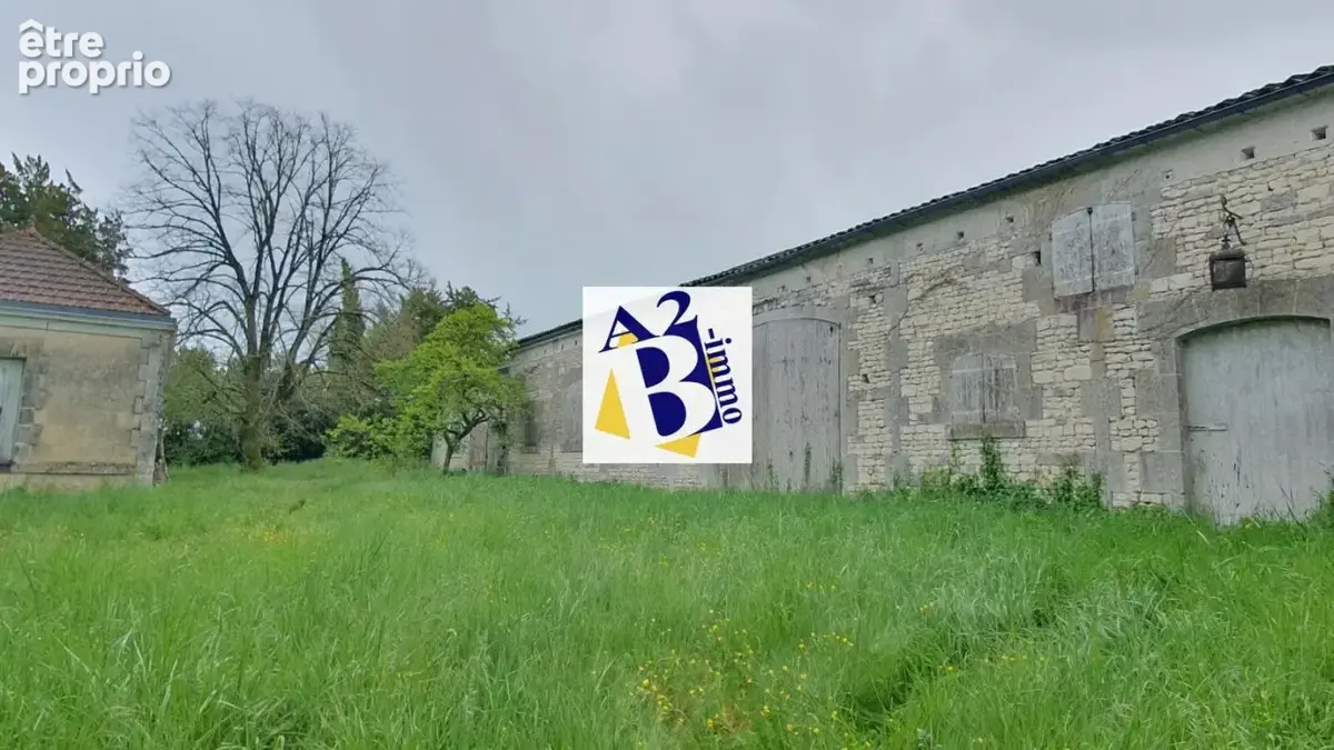 10 Min Cognac, Maison de Maitre à rénovée, dépendances - photo 32