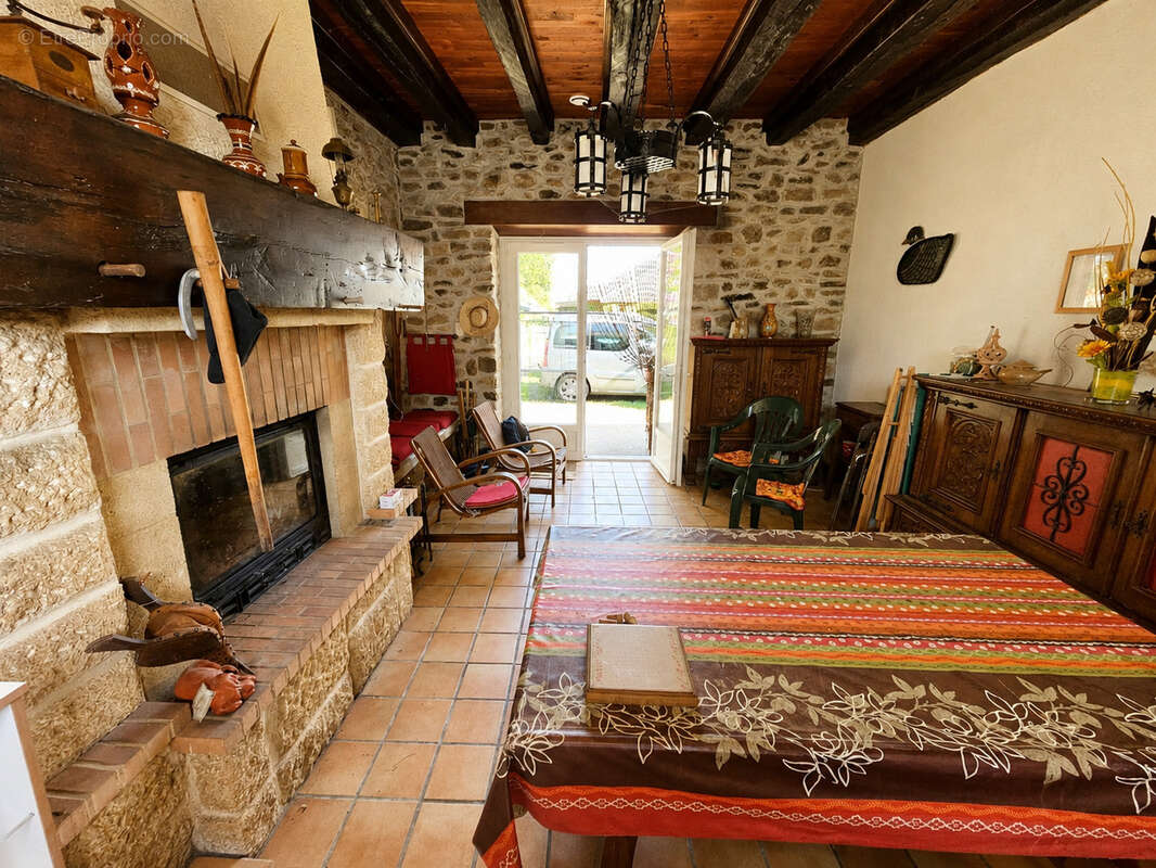 Maison à SAINT-MEARD