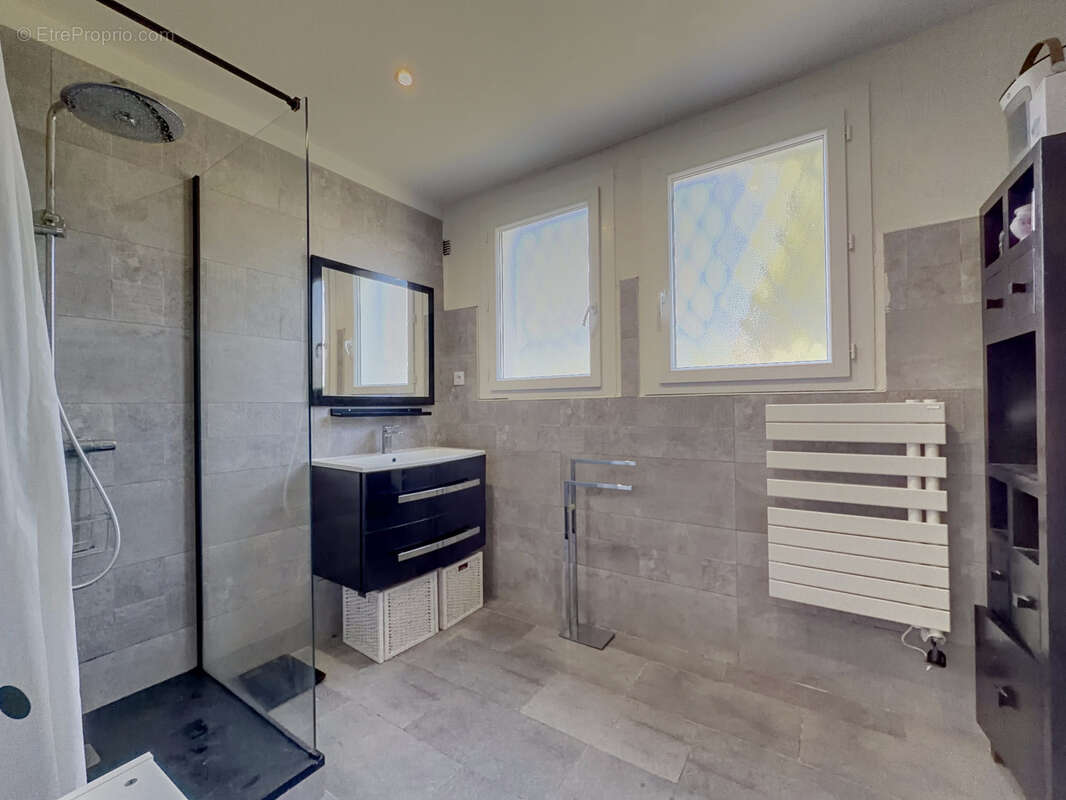 Maison à SIX-FOURS-LES-PLAGES