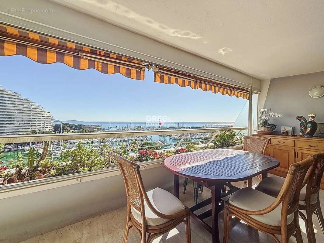 Appartement à VILLENEUVE-LOUBET