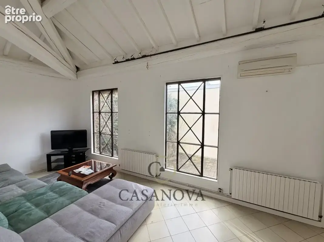 Propriété familiale avec parc de 3 000 m², piscine et dépendances - photo 5